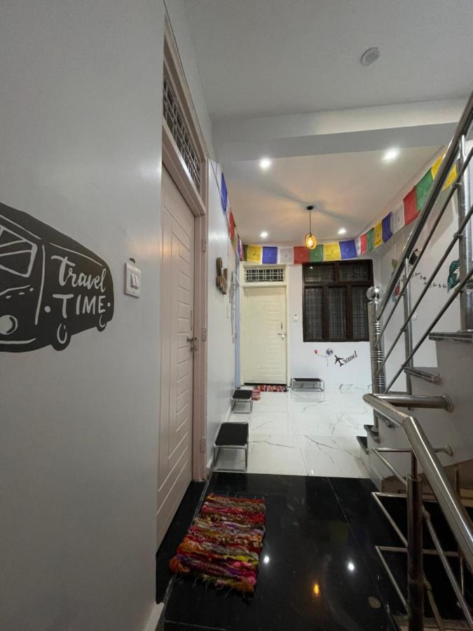 Olt Hostel Rishīkesh Buitenkant foto
