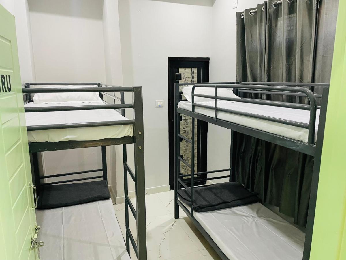 Olt Hostel Rishīkesh Buitenkant foto
