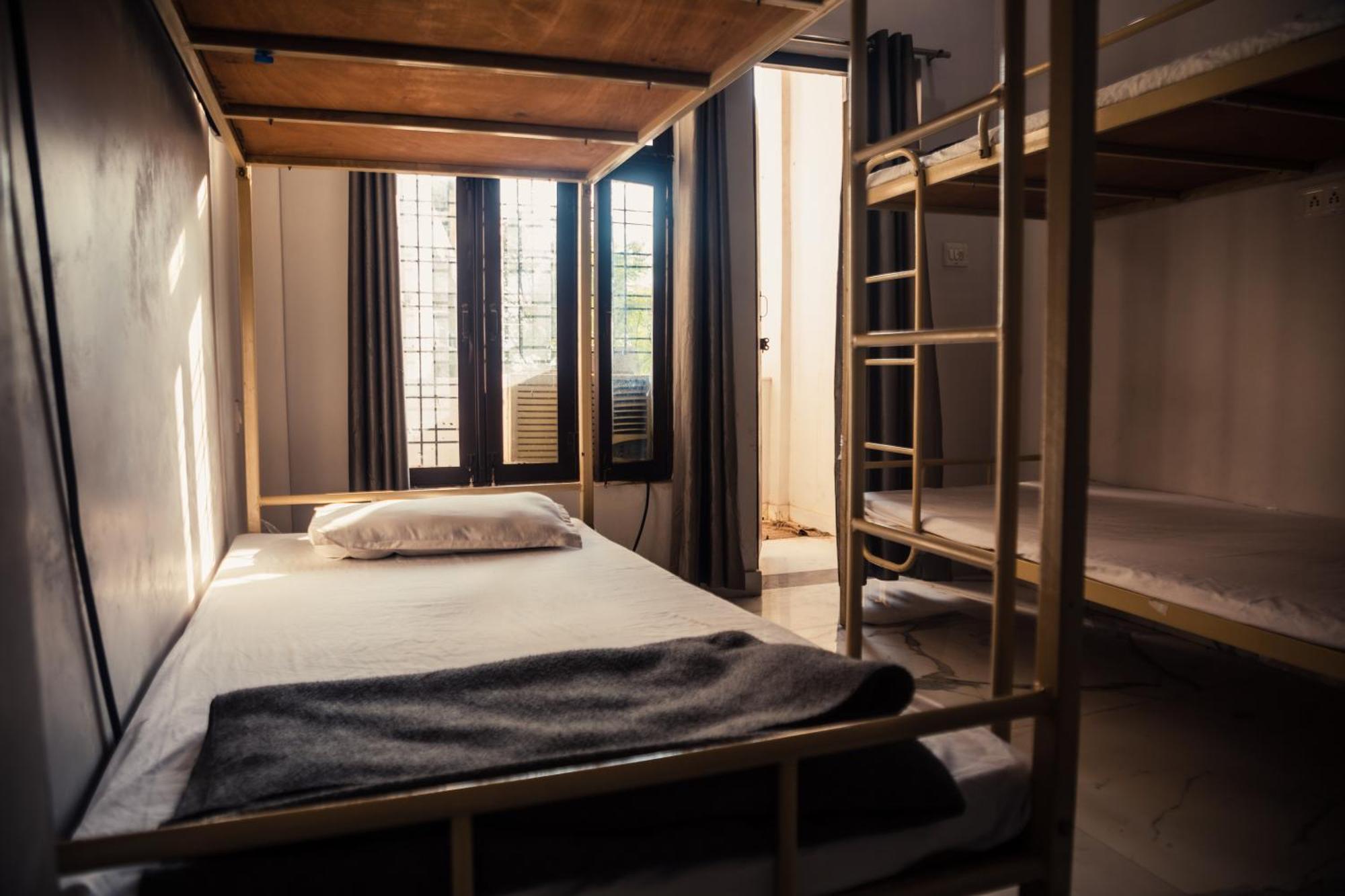 Olt Hostel Rishīkesh Buitenkant foto